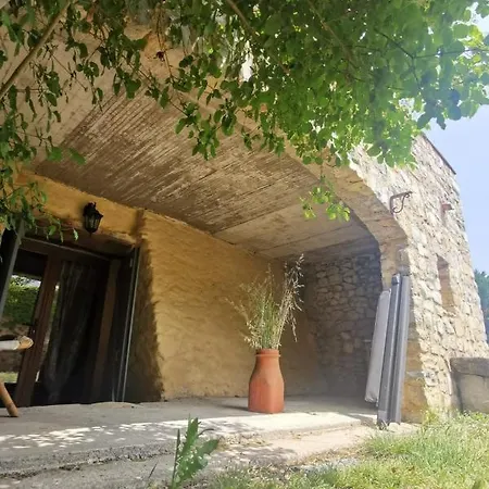 Dans Ancien Mas Renove Avec Piscine Partagee Ouverte De 9h30 A 11h30 Et De 16h30 A 18h30 * Bessas